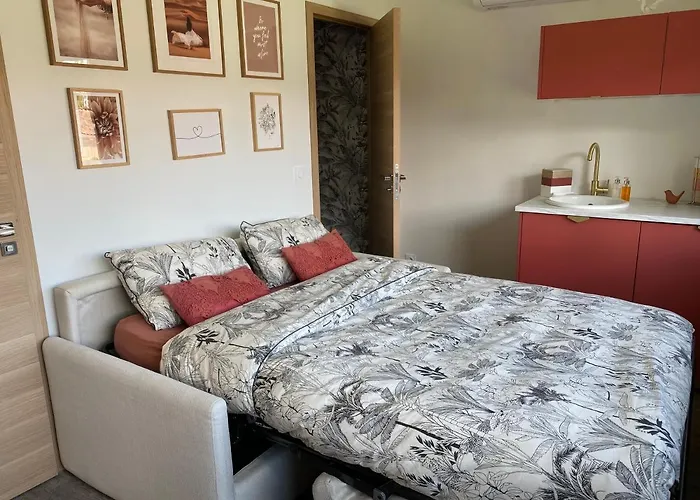 Atelier De Tony Et Marie Alloggio in famiglia *